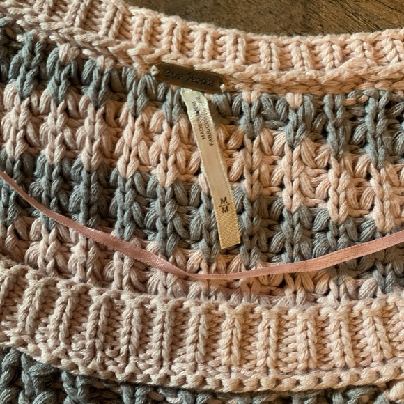 Free People sweater - Picture 3 of 4
